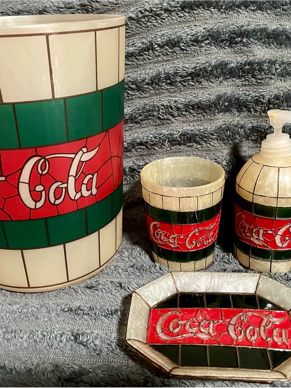 RARE FULL Set Coca-Cola Faux Stained Glass Bath Accessory Set